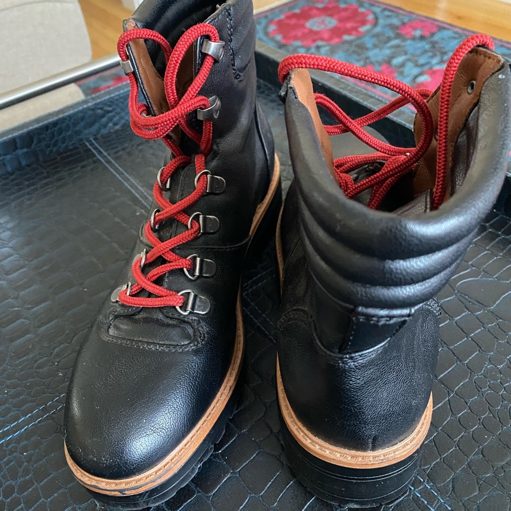 Indigo Black and Red Women's Boots